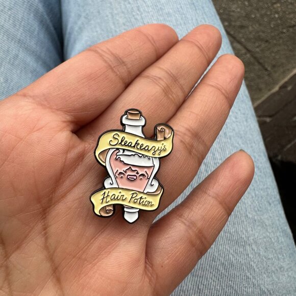 ☀️Oz Enamel Pin Creative Cartoon Cute Magic Potion Bottle Brosh Yellow☀️ - Picture 2 of 7